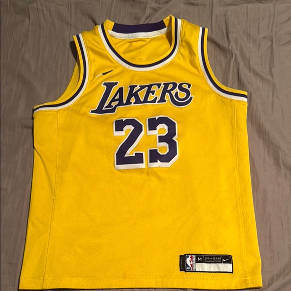 Nike Lakers Yellow Jersey - Picture 1 of 3